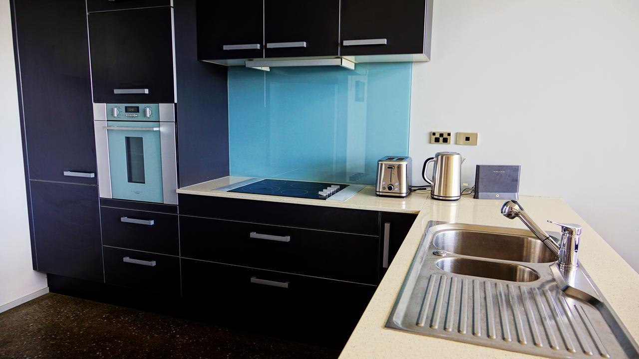 City Fringe Apartment With Sky Tower And City Views Auckland Exteriör bild